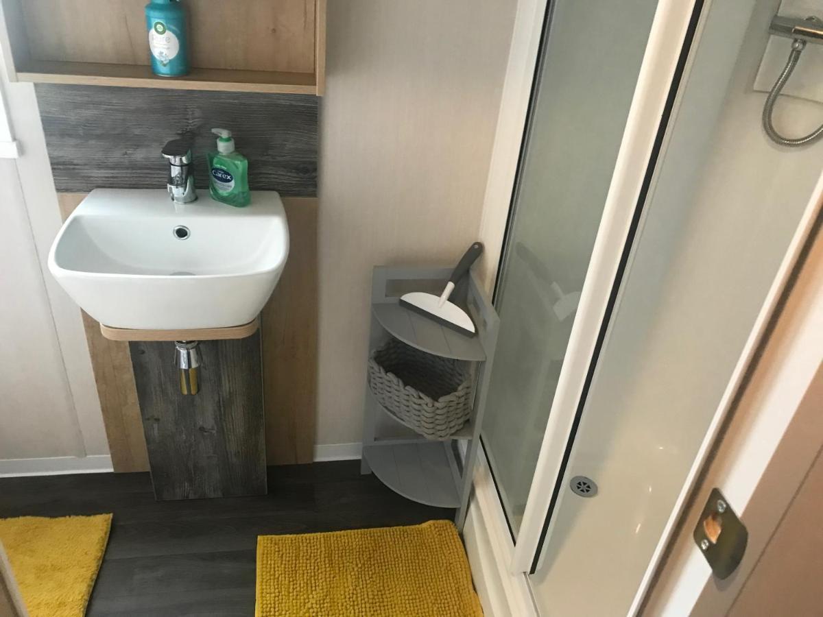 Hotel Flamingo Land Private Caravan - No 8 Cedarwood Kirby Misperton Exteriér fotografie